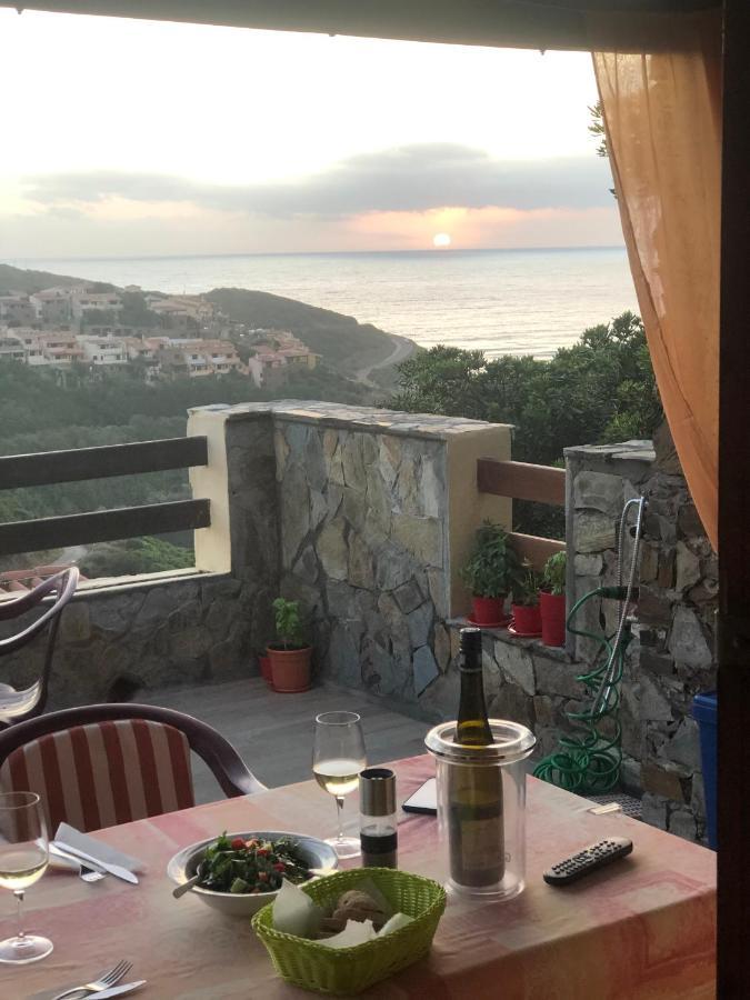 Sardegna-Ferienwohnung Mit Emotionale Meeres Blick トッレ・デイ・コルサリ エクステリア 写真